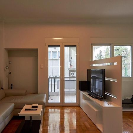 Fully Renovated, Family-Friendly Apartment, Next To A Huge Green Park, In Athens Center ภายนอก รูปภาพ