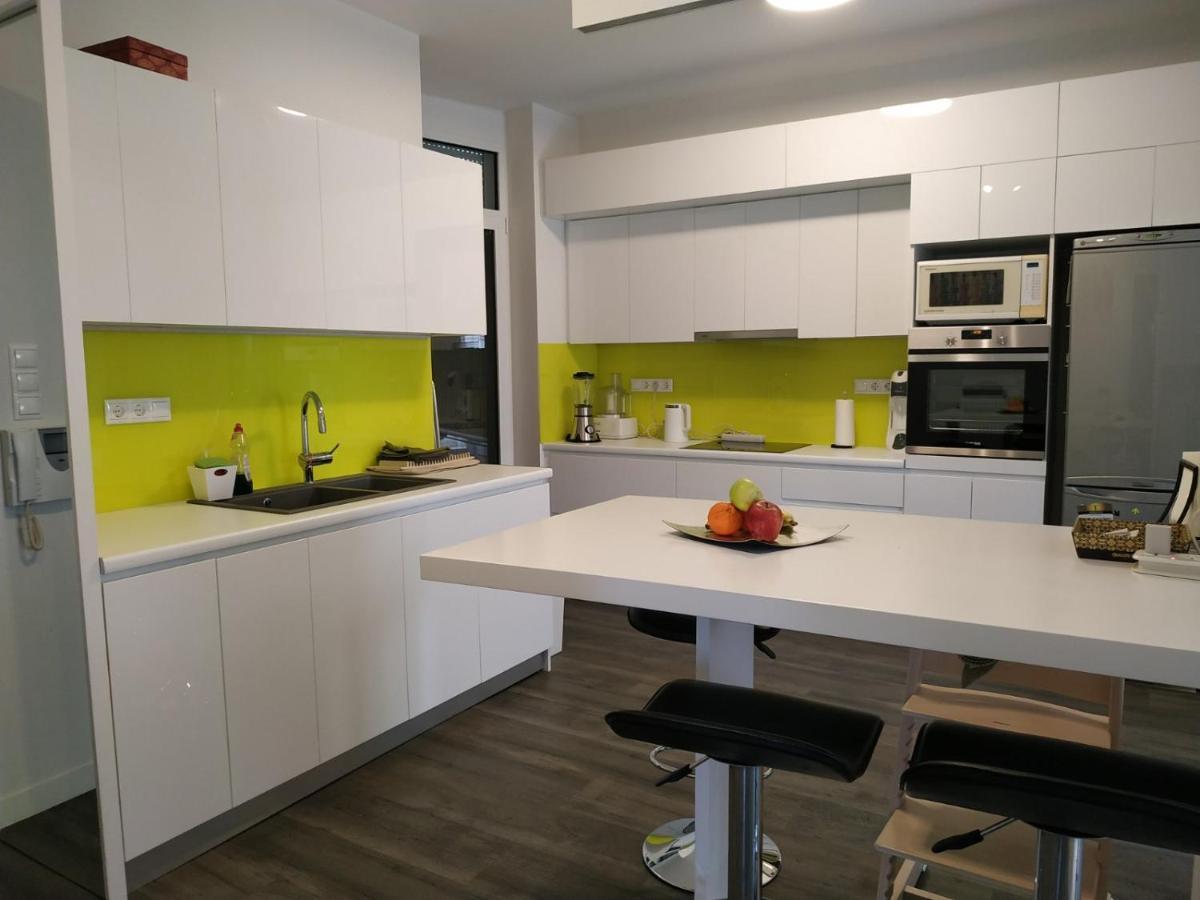 Fully Renovated, Family-Friendly Apartment, Next To A Huge Green Park, In Athens Center ภายนอก รูปภาพ