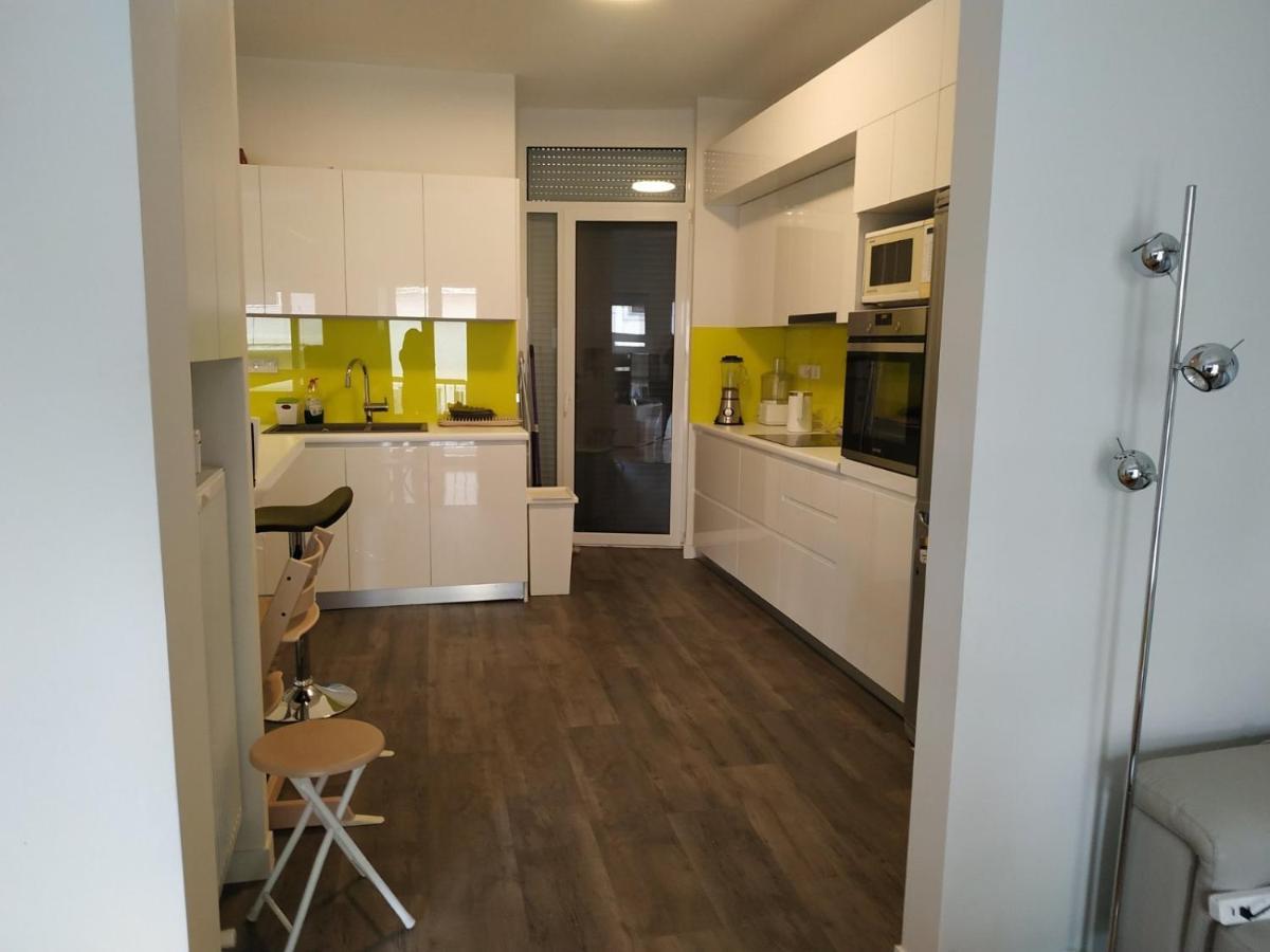 Fully Renovated, Family-Friendly Apartment, Next To A Huge Green Park, In Athens Center ภายนอก รูปภาพ