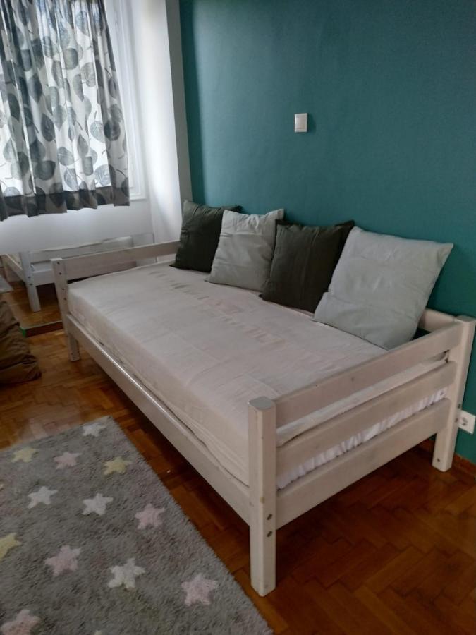 Fully Renovated, Family-Friendly Apartment, Next To A Huge Green Park, In Athens Center ภายนอก รูปภาพ